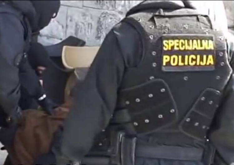 Polski obywatel opuszczony przez własne państwo, zastraszany przez chorwacką policję