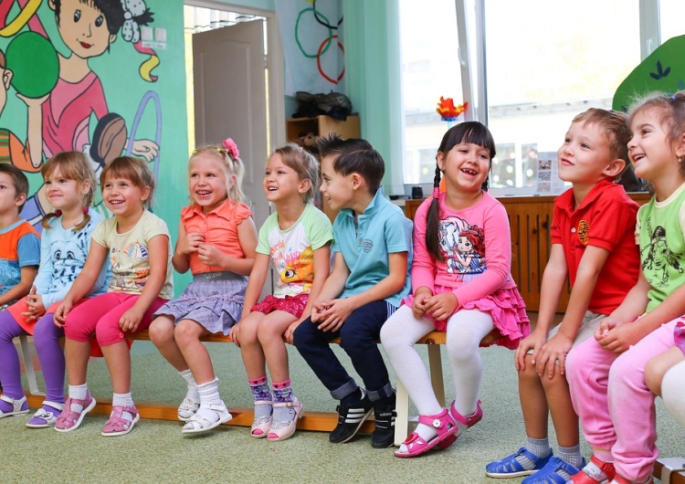 HGW walczy o wyborców. Od września wszystkie zajęcia w warszawskich przedszkolach będą darmowe