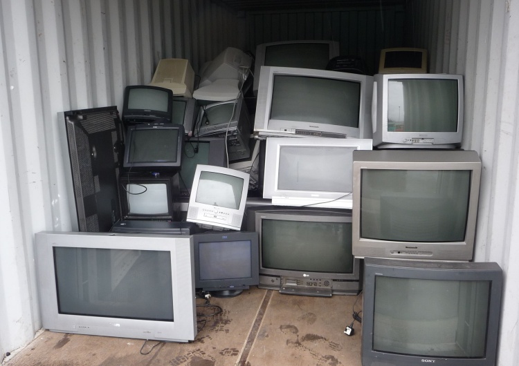 Krysztopa: Dlaczego UPC przesunęło pozycję TVN24 na liście programów tak by było przed TVP Info?