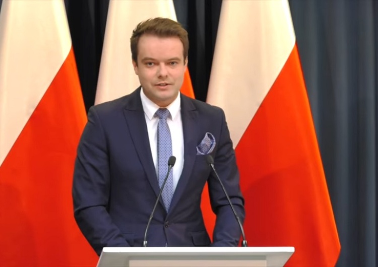 "To moja prywatna sprawa". Kancelaria Premiera ujawniła, ile zarabia rzecznik rządu