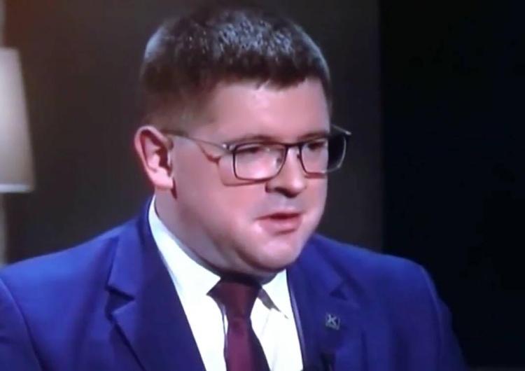  [video] Poseł Rzymkowski: sędzia z pogardą odnosił się do orła w koronie nazywając go gapą na łańcuchu...