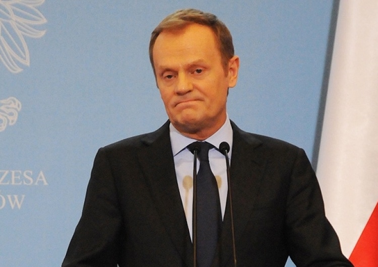 T. Gutry Jan Pietrzak dla "TS": Tusk jest jak wódka. Obiecuje przyjemność, skończy się kacem