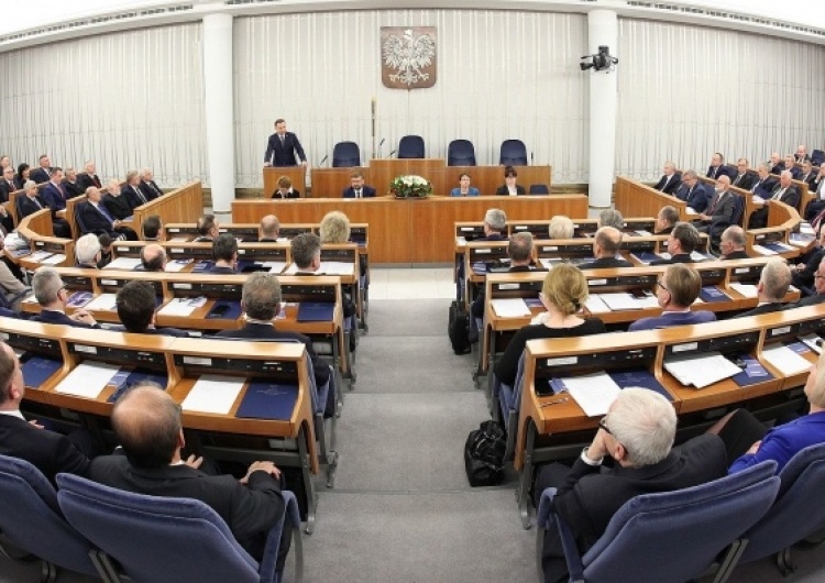Senat ma nowe propozycje dot. pomocy dla działaczy opozycji PRL