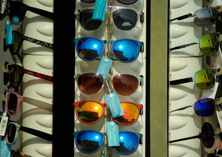  O czym warto wiedzieć, kupując okulary przeciwsłoneczne