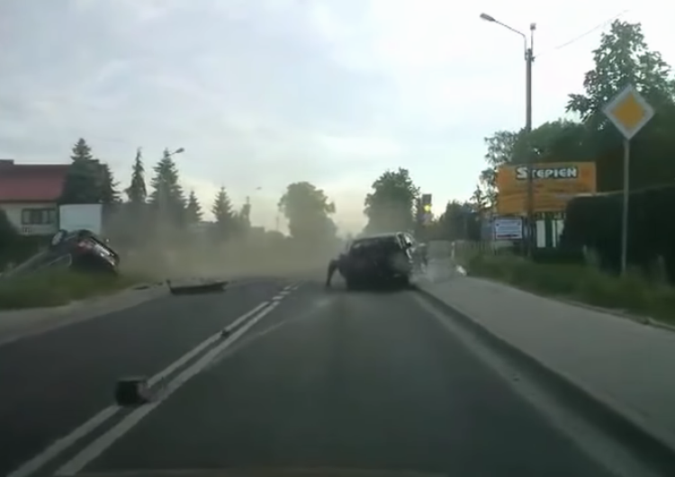  Groźny wypadek w Mazowszanach [video]