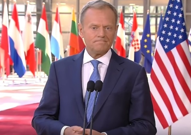 Tusk zgaszony na twitterze. Internauci celnie punktują