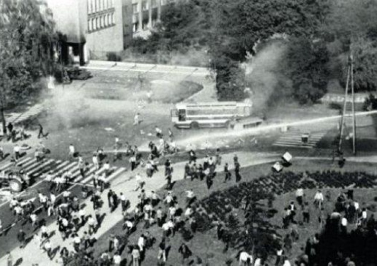 Fala walki. Rocznica czerwca`76 w Ursusie