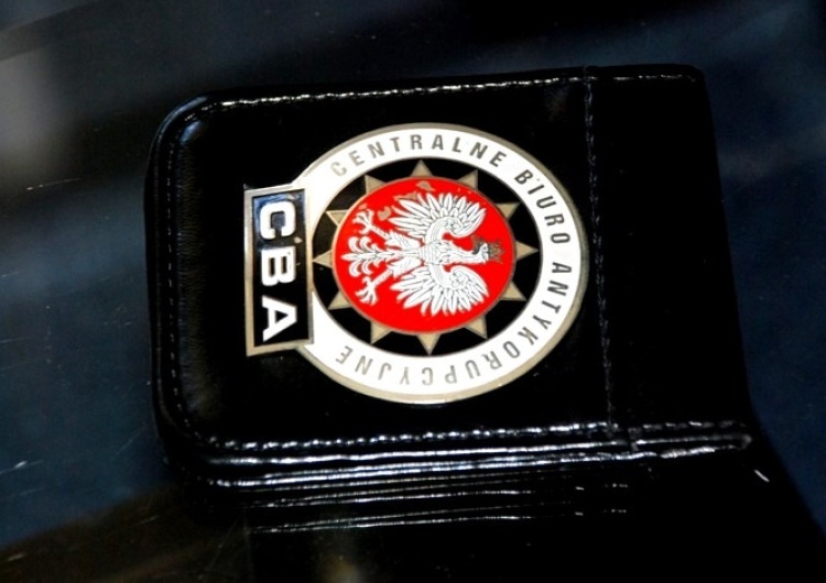 CBA: zatrzymano mężczyznę, który za 50 tysięcy obiecywał załatwienie sprawy w Urzędzie Skarbowym
