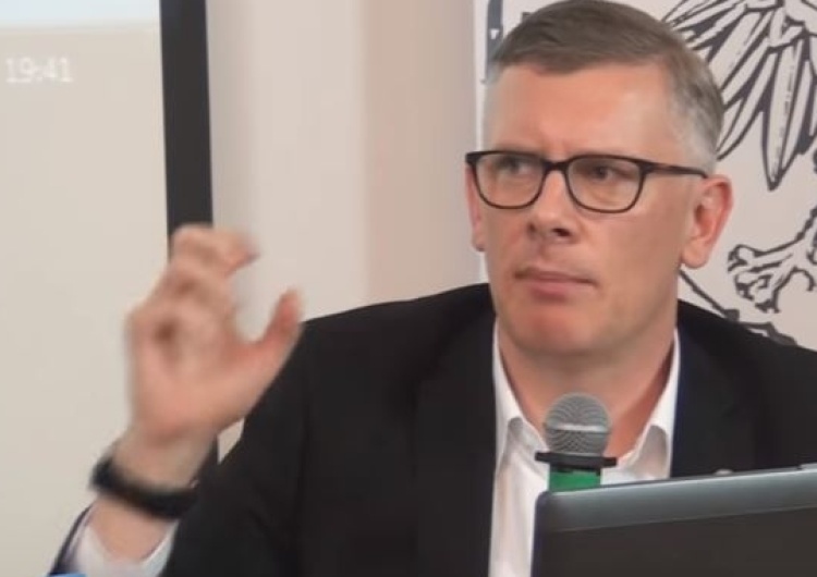 Prof. Cenckiewicz publikuje dokument UOP: "Bali się Kaczyńskiego już w 1992"