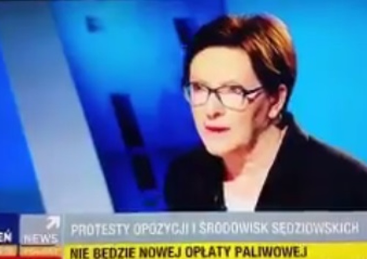 zrzut ekranu [video] Ewa Kopacz: "Dzisiaj nam potrzeba wsparcia, dobrego słowa, a nie wiecznego tylko młotkowania"