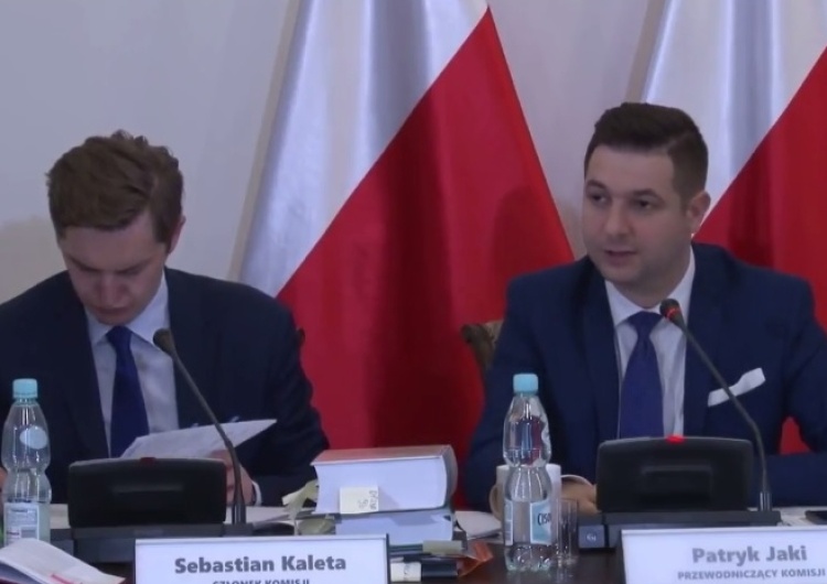 Komisja weryfikacyjna uchyliła w całości decyzję ws. Chmielnej 70