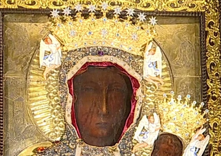  Nowe papieskie korony ozdobiły jasnogórski obraz Matki Bożej Częstochowskiej