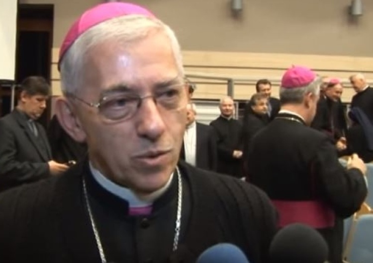 Spektakl "Klątwa" w Chorzowie. Arcybiskup: Jesteśmy oburzeni i zasmuceni. Wzywamy do postu i modlitwy