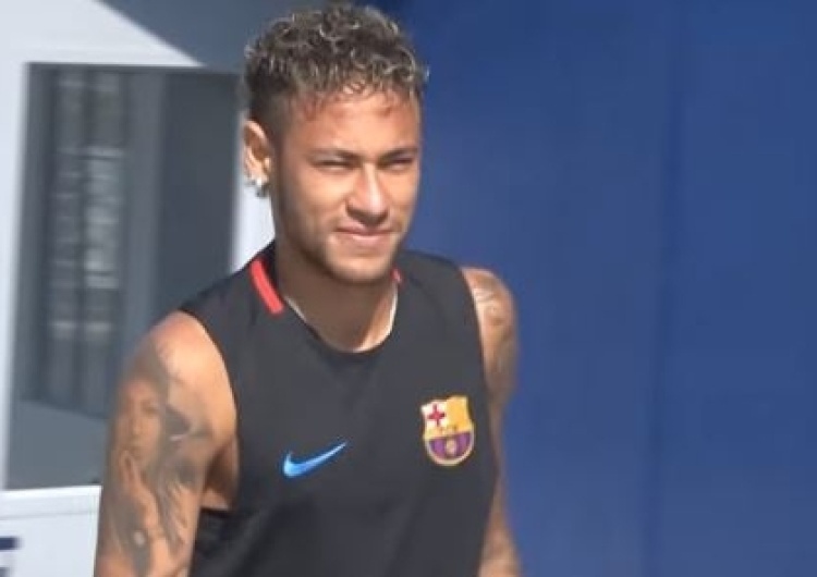  Niebotyczne ceny za piłkarzy. Neymar Jr. piłkarzem PSG za prawie ćwierć miliarda euro