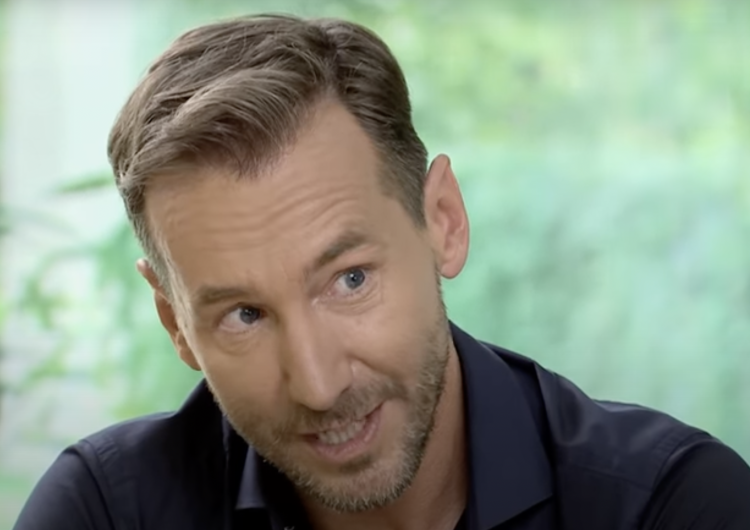 Piotr Kraśko Tak uderzył w TVP? Burza po występie Piotra Kraśki w