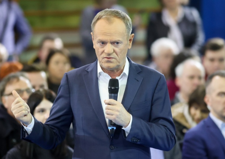 „Tusk szedł przez czas swoich rządów z Putinem ręka w rękę”. Ważny polityk PiS nie przebierał w słowach