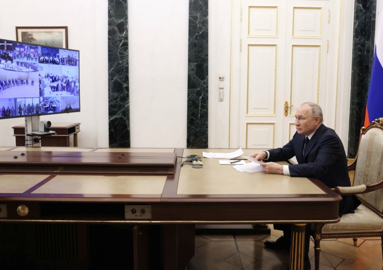 Władimir Putin Putin będzie wściekły? Zaskakujące wyniki rosyjskiej internetowej sondy