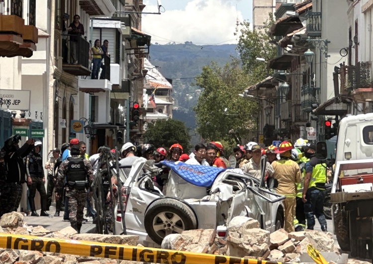 Trzęsienie ziemi w Peru i Ekwadorze Silne trzęsienie ziemi w Ekwadorze i Peru. Są ofiary