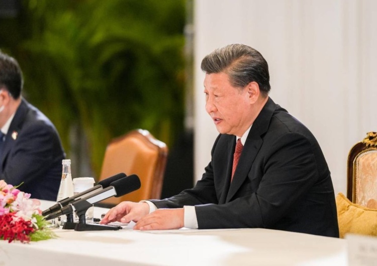 Xi Jinping  Xi Jinping rozpoczyna wizytę w Rosji. „Może wezwać do natychmiastowego zawieszenia broni na Ukrainie”