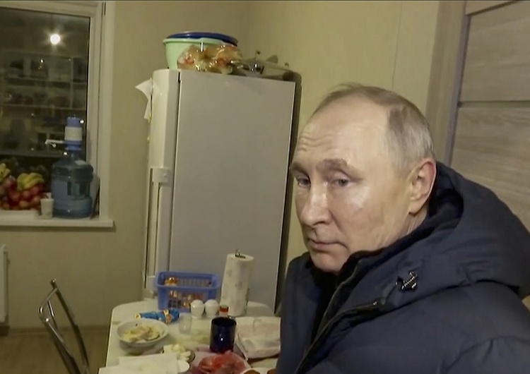 Władimir Putin w Mariupolu Rosyjska ofensywa na Ukrainie i odpowiedź Putina na nakaz aresztowania. Najnowszy raport ISW