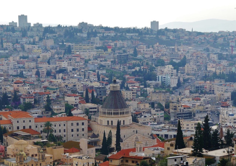 Nazaret, panorama miasta Atak na chrześcijańską szkołę w Nazarecie. „W naszych szkołach nigdy nie mieliśmy takiego wydarzenia”