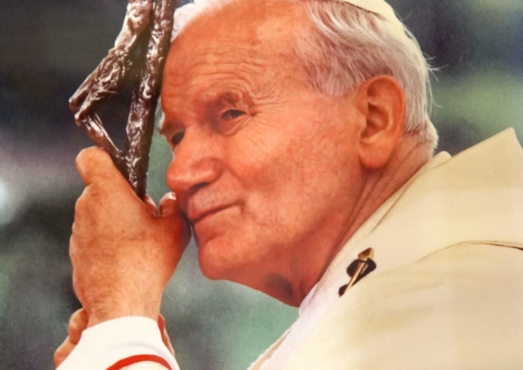 Święty Jan Paweł II Jerzy Kwaśniewski: Ataki na papieża mają wywołać cywilizacyjną wojnę domową