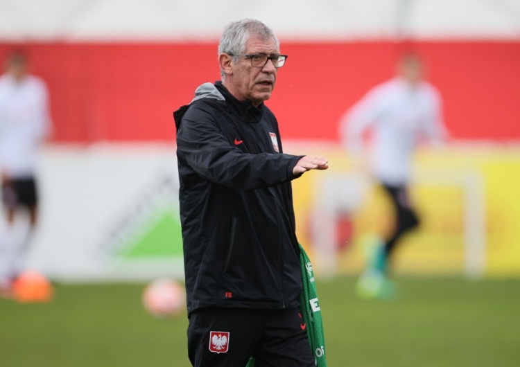 Selekcjoner reprezentacji Polski Fernando Santos Euro 2024. Znana firma wyliczyła szanse Polski na awans