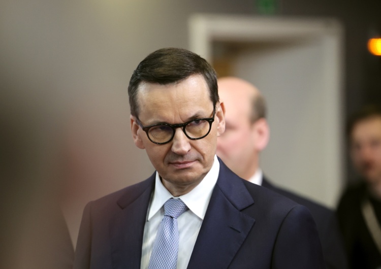Morawiecki  Premier: Do Wielkanocy do Polski trafi około 300 mln euro