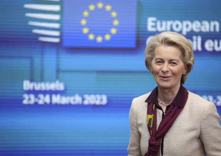 Ursula von der Leyen Ryszard Czarnecki: Znikające SMS-y von der Leyen, czyli europarlament w akcji
