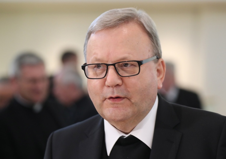 bp Franz-Josef Bode Papież przyjął rezygnację wiceprzewodniczącego niemieckiego episkopatu. W tle sprawy skandal