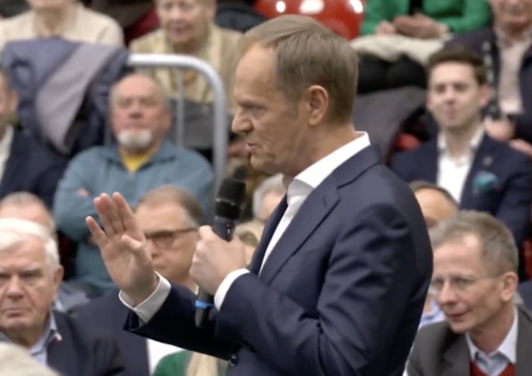 Donald Tusk Nerwowo na spotkaniu z Tuskiem. Przewodniczący Platformy stracił cierpliwość [WIDEO]