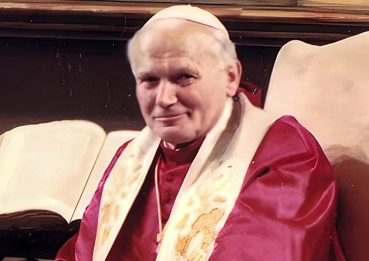 Święty Jan Paweł II Wierni będą dyżurowali przy pomniku Jana Pawła II #SolidarnizJPII