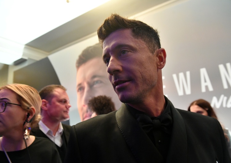 Robert Lewandowski Zapytano Lewandowskiego o Świątek. Piłkarz nie krył zaskoczenia