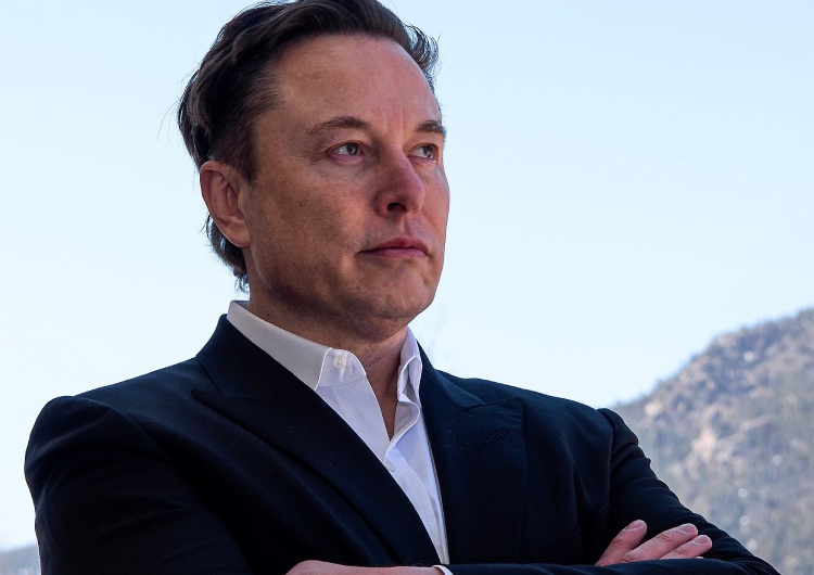 Elon Musk Elon Musk wśród setek ekspertów apelujących o zawieszenie prac nad sztuczną inteligencją. „Zagrożenie dla ludzkości”