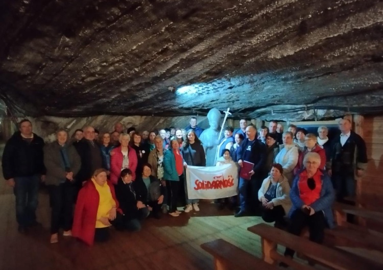 Droga Krzyżowa w Kopalni Bochnia Góralska Solidarność na Drodze Krzyżowej w Kopalni Soli w Bochni