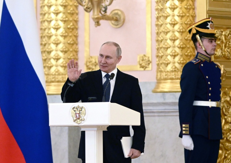 Władimir Putin podczas spotkania z ambasadorami Kreml. Afront wobec Putina. Wszystko się nagrało [WIDEO]