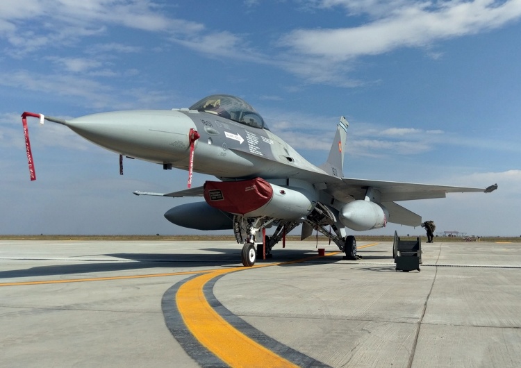 Rumuński F-16 Samoloty NATO przechwyciły rosyjskie myśliwce