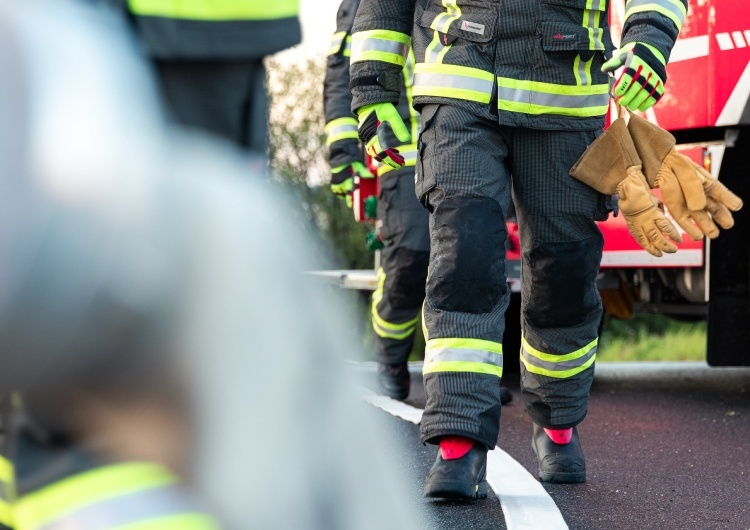 Strażacy / zdjęcie poglądowe Karambol na autostradzie A4. Zderzyło się kilka samochodów