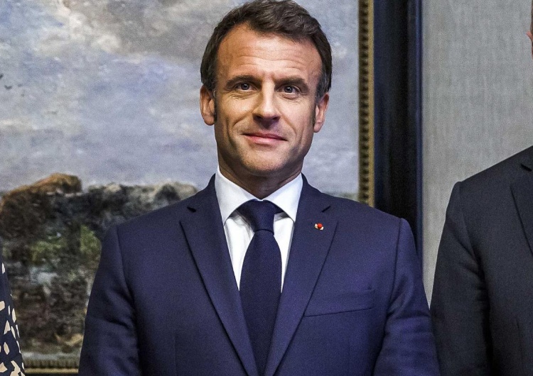Emmanuel Macron Nieoficjalnie: Francja blokuje decyzję UE ws. finansowania dostaw amunicji dla Ukrainy