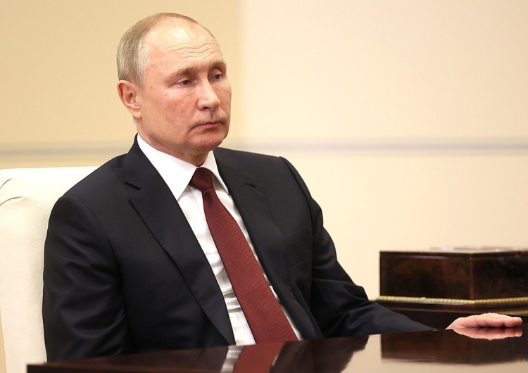 Władimir Putin „Ból głowy, niewyraźne widzenie, drętwienie…” Nieoficjalnie: Putin potrzebował pilnej pomocy medycznej