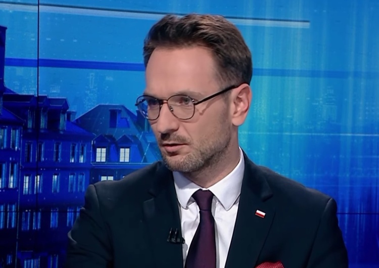 Waldemar Buda Minister Buda: Zakaz przywozu produktów rolnych z Ukrainy dotyczy też tranzytu