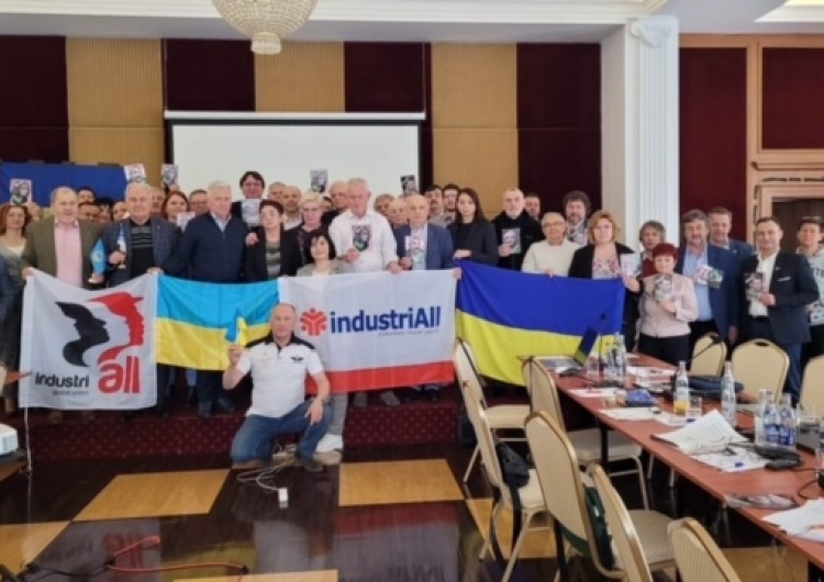 Spotkanie z ukraińskimi afiliantami IndustriALL Global Union i industriAll Europe, przy udziale polskich związków zawodowych, Łańcut, 11 kwietnia 2023 „Potwierdziliśmy wsparcie dla naszych ukraińskich sióstr i braci”. Spotkanie industriAll Europe z ukraińskimi związkowcami
