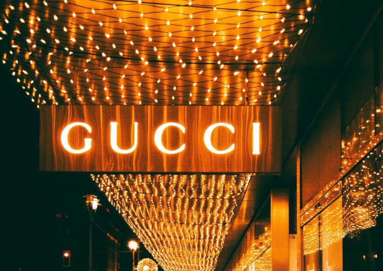 Nalot na dom mody Gucci we Włoszech Nalot na dom mody Gucci we Włoszech. Gwardia Finansowa wkroczyła do mediolańskich biur