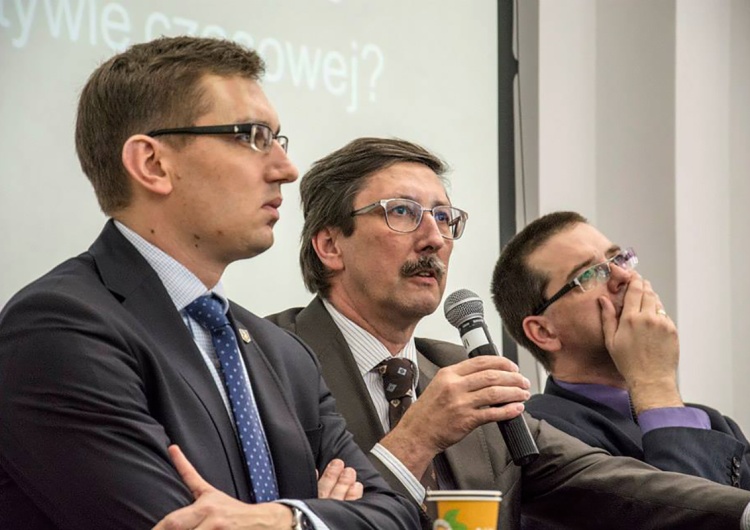 Prof. Jan Żaryn Prof. Żaryn: „Nowa szkoły badań nad Holokaustem” próbuje udowodnić, że odpowiedzialność spada nie tylko na Niemców