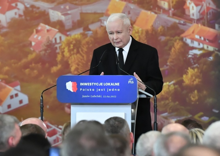 Jarosław Kaczyński Jarosław Kaczyński: Po 2030 roku polskiej rodzinie będzie się żyło lepiej niż angielskiej