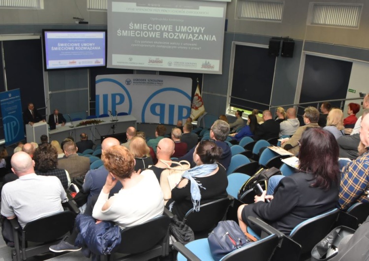 Śmieciowe umowy, śmieciowe rozwiązania. Konferencja we Wrocławiu Śmieciowe umowy, śmieciowe rozwiązania. Konferencja we Wrocławiu
