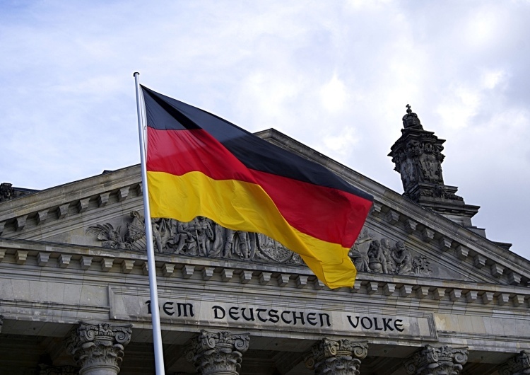 Niemiecki parlament Burza w Niemczech. 
