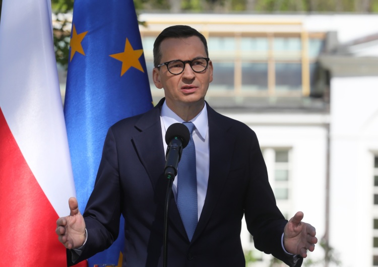 Mateusz Morawiecki Premier: Niech Dzień Flagi przypomni nam o znaczeniu naszych narodowych symboli