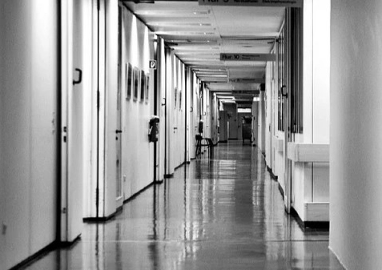 Szpital Słynny hollywoodzki aktor w szpitalu. Rodzina prosi o modlitwę