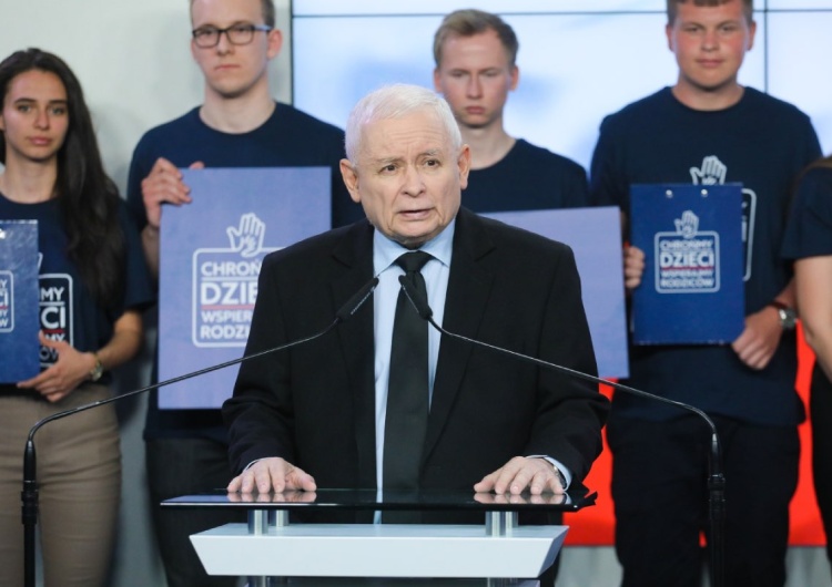 Jarosław Kaczyński „Chrońmy dzieci”. Kaczyński i Witek przyspieszają prace nad obywatelskim projektem